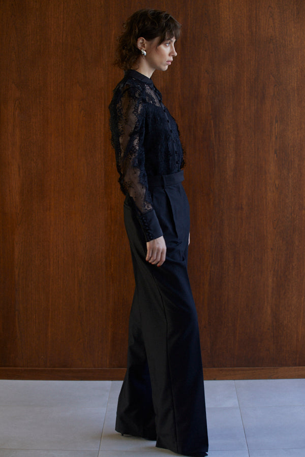 Grace scalloped lace blouse <br>  -BLK-