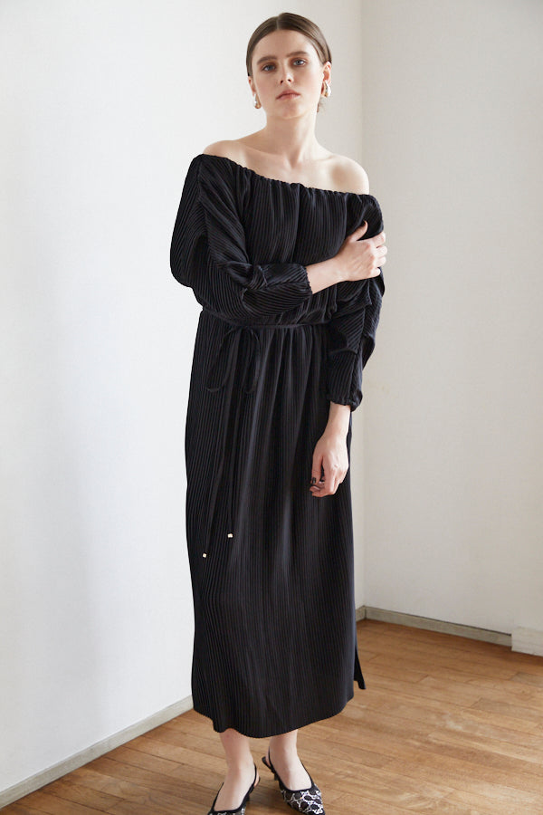 ¥35000【新品】estella.k Isabel Pleated Dress