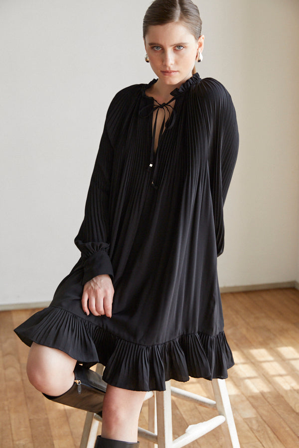 Marion Pleated Dress <br> -BLK-