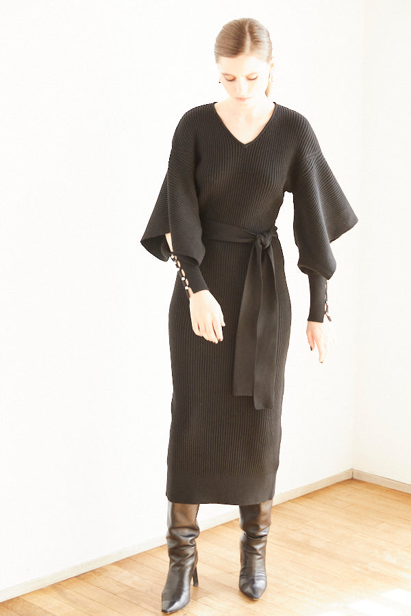 Margot Open Sleeve Knit Dress  <br> -BLK-