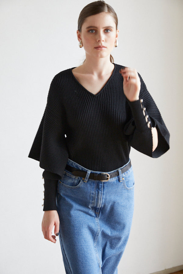 Margot Open Sleeve Knit pullover  <br> -BLK-