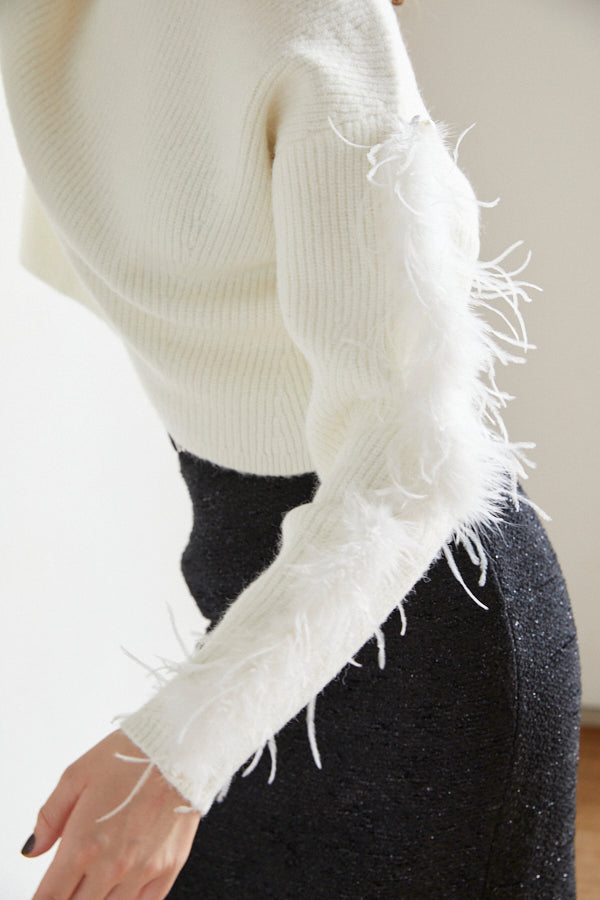 Adona Feather Knit Pullover <br> -WHT-
