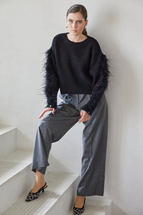 Adona Feather Knit Pullover <br> -BLK-