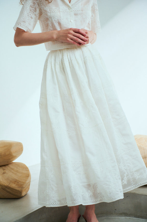 Audrey Lace Skirt <br>-WHT-