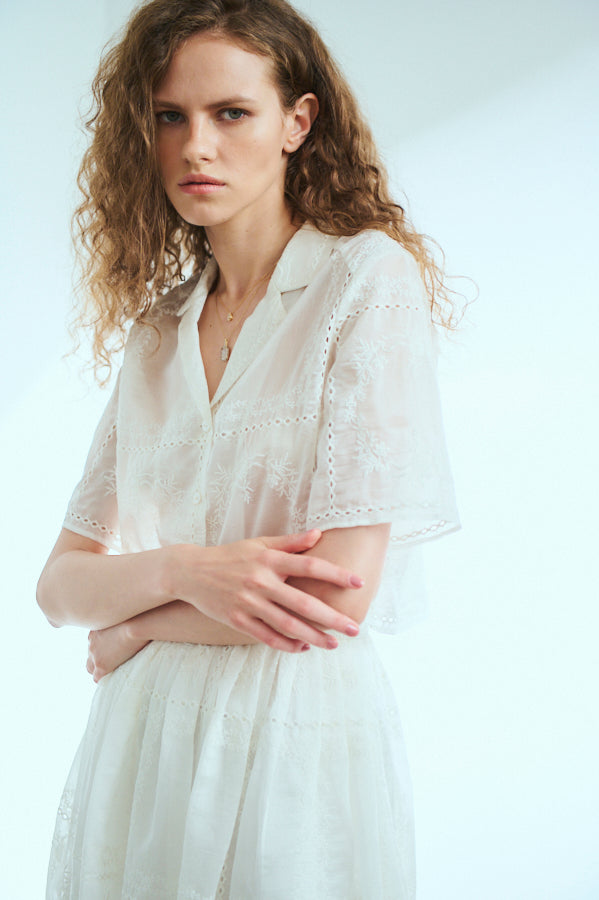 Audrey Lace Shirt <br>-WHT-