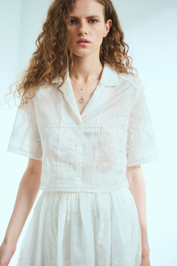 Audrey Lace Shirt <br>-WHT-