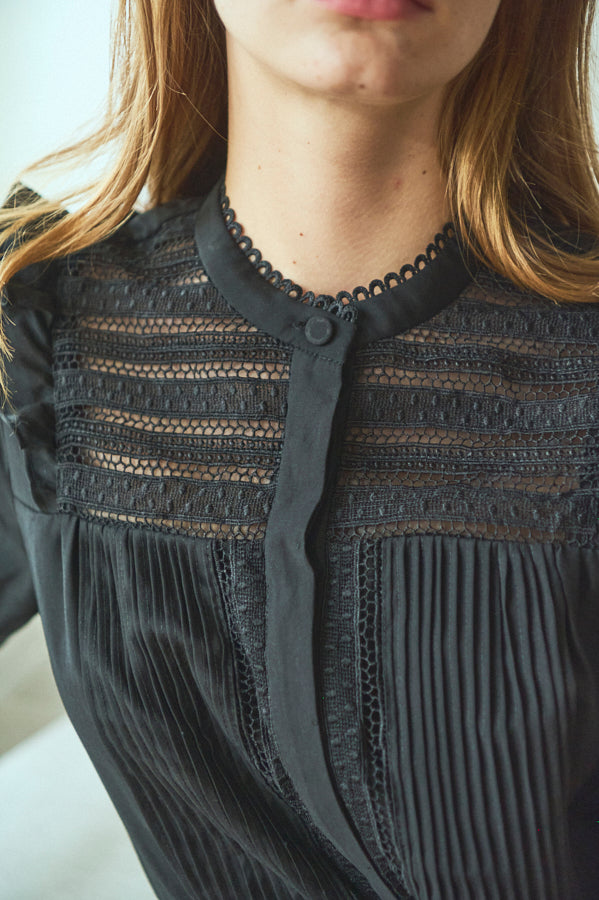 Alila Blouse <br>-BLK-