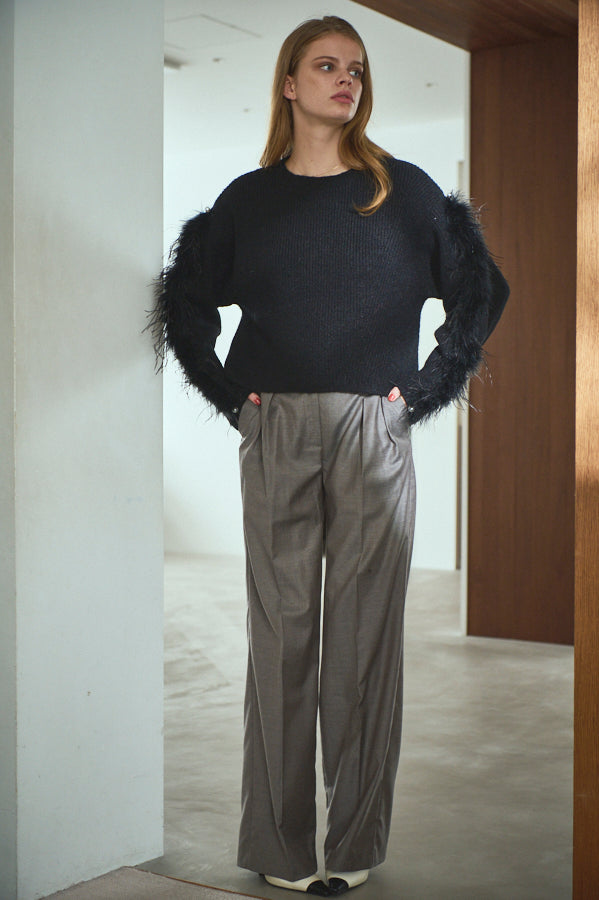 Adona Feather Knit Pullover <br> -BLK-