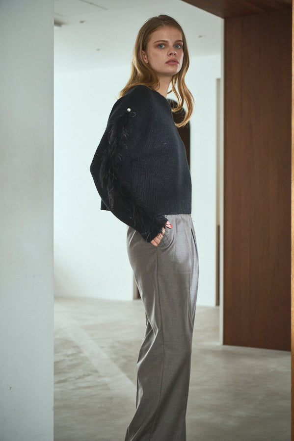 Adona Feather Knit Pullover <br> -BLK-