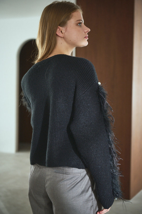 Adona Feather Knit Pullover <br> -BLK-