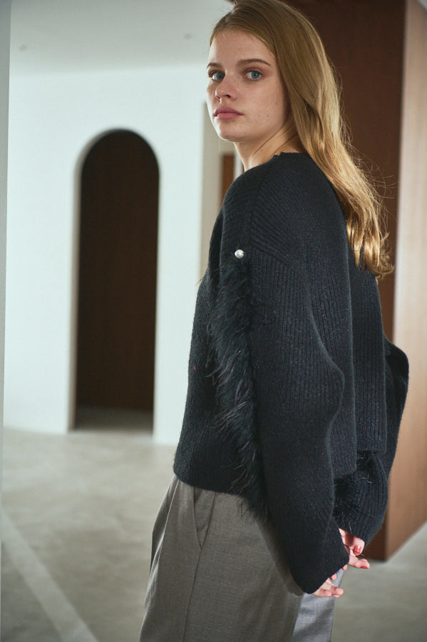 Adona Feather Knit Pullover <br> -BLK-