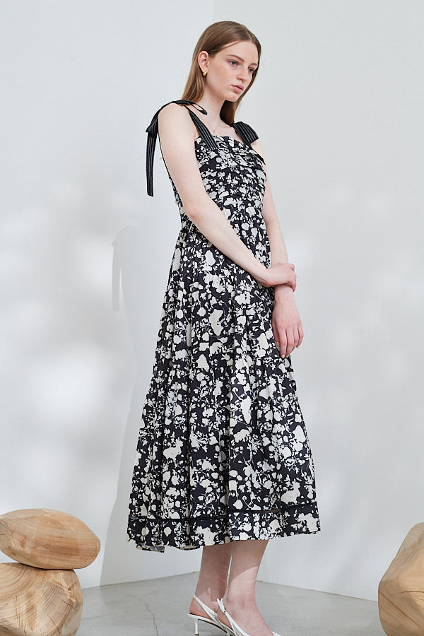 Sandra Floral-print long dress <br> -BLK x off pt-