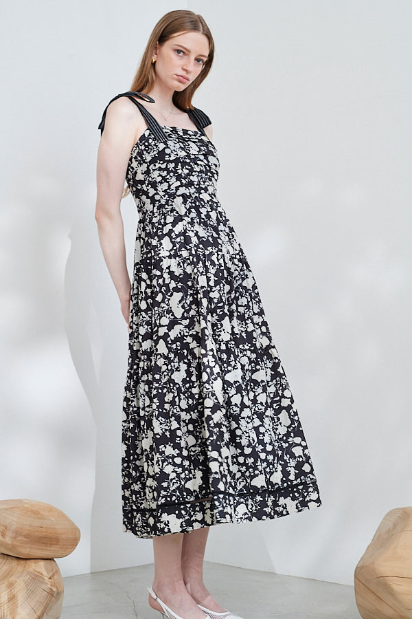 Sandra Floral-print long dress <br> -BLK x off pt-