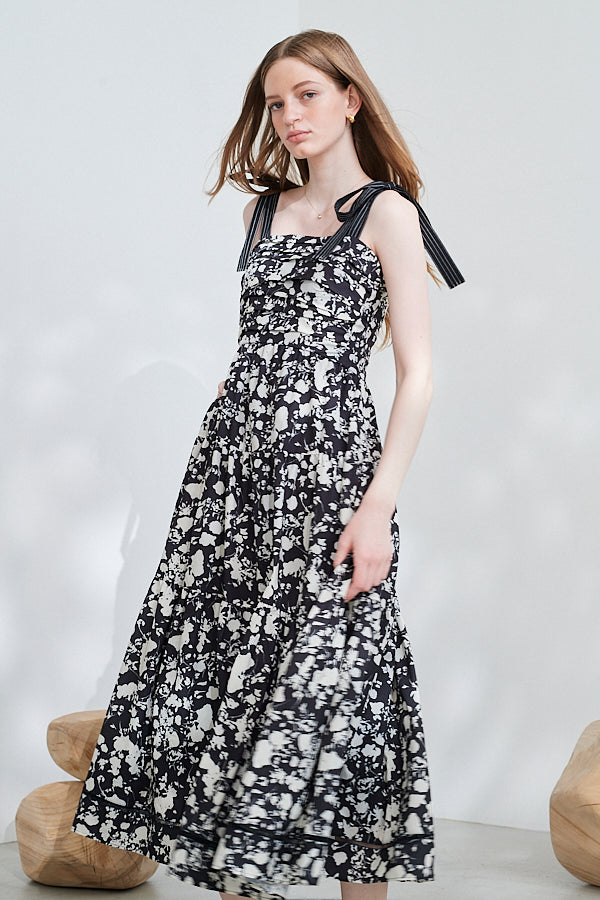 Sandra Floral-print long dress <br> -BLK x off pt-