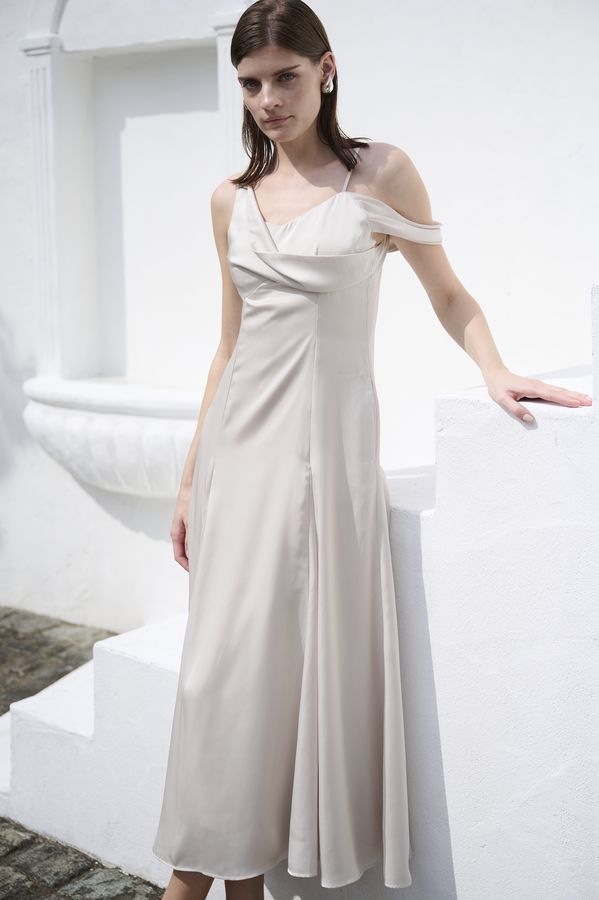 Gloria Dress <br> -Light beige-
