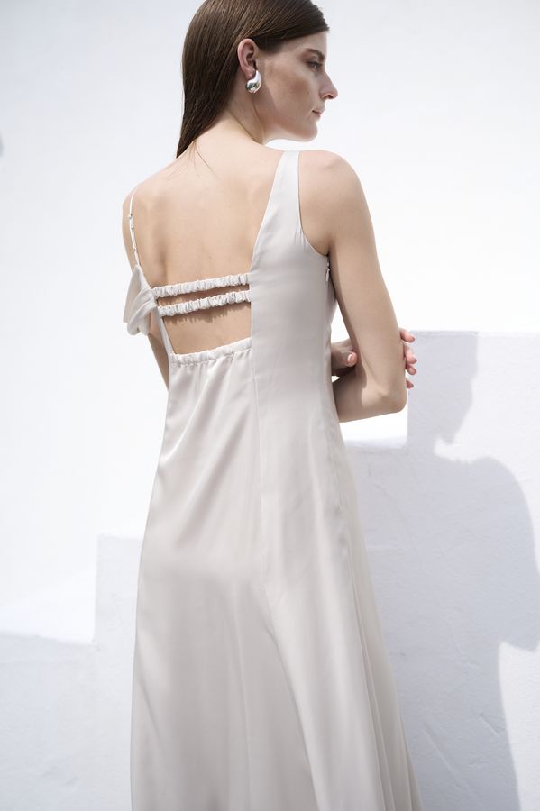 Gloria Dress <br> -Light beige-