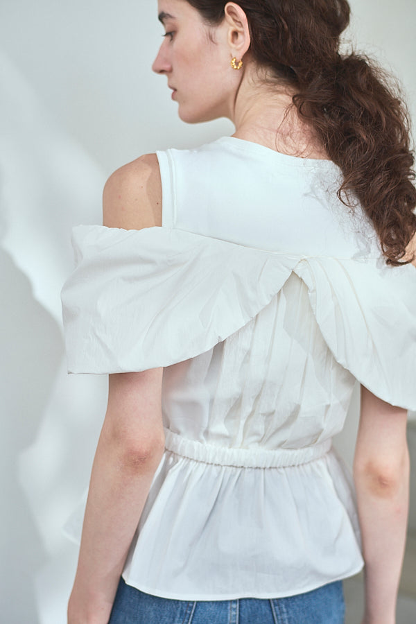 Delina Belted Top<br> -White-