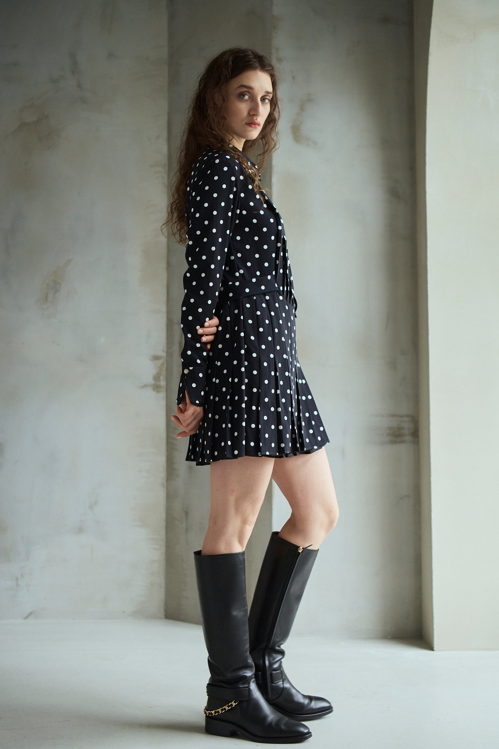 Diora Pleated Dress <br>-Dot.black-