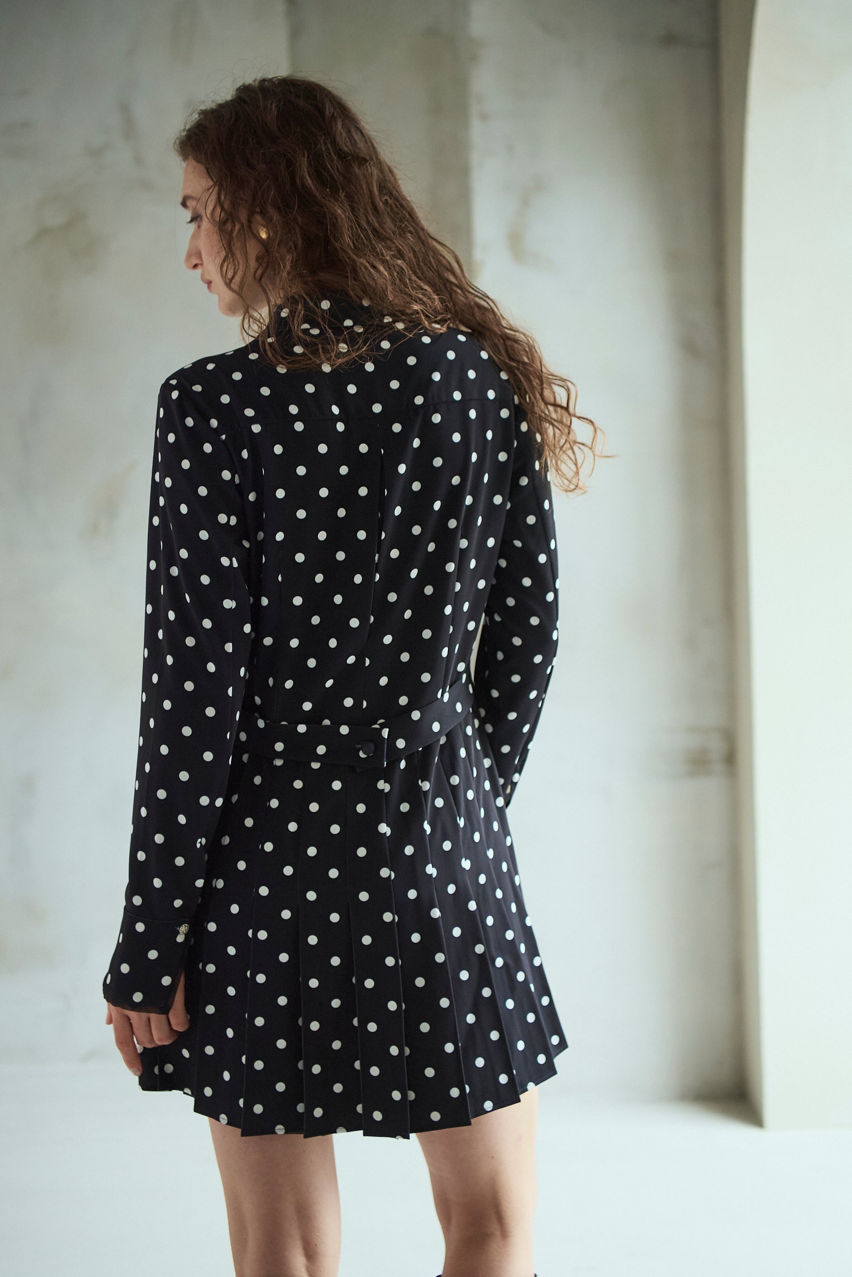 Diora Pleated Dress <br>-Dot.black-