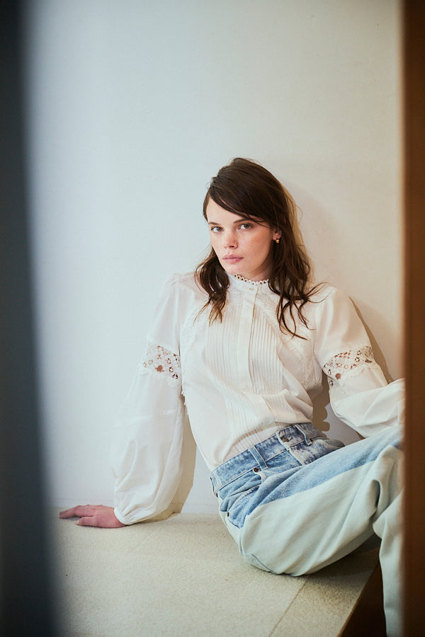Bibi Lace-trimmed Blouse2 -White- – Estella.K