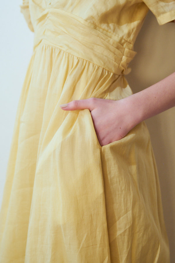 期間限定値引き【新品】Estella.K/ シアーランダムタックドレス(イエロー Isabella Long Dress -Yellow- – Estella.K