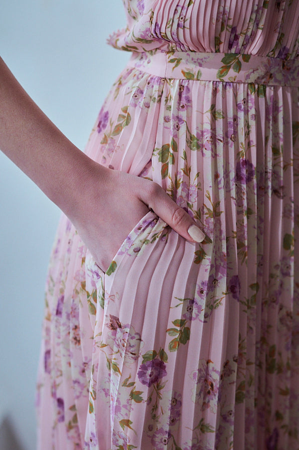 Jenna Pleated Long Dress -Pink.flower- – Estella.K