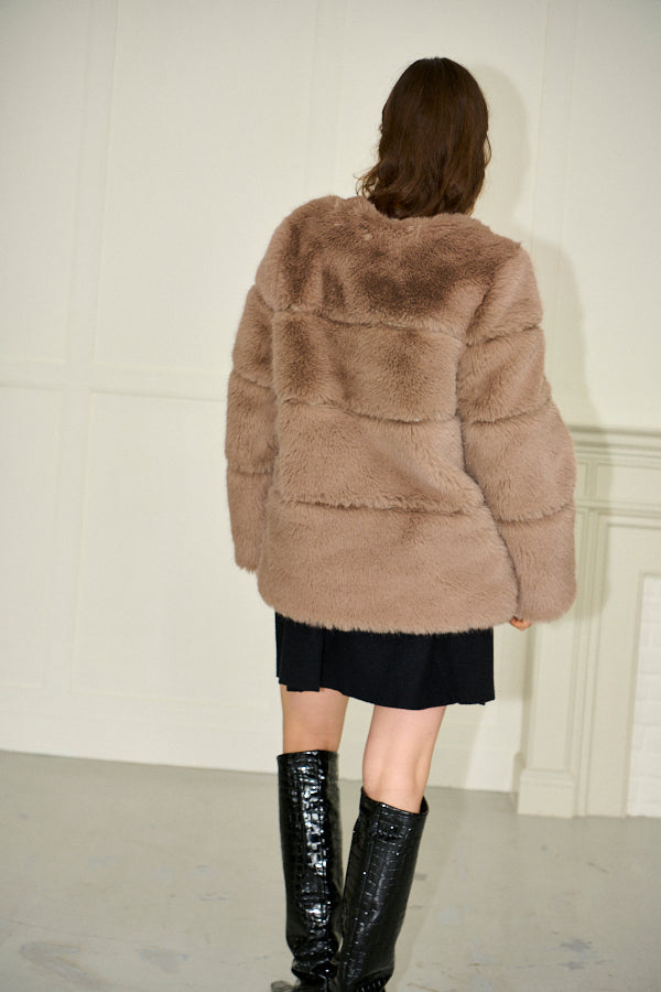 Pre-order<br>Coco Faux Fur Coat <br>-Mocha-