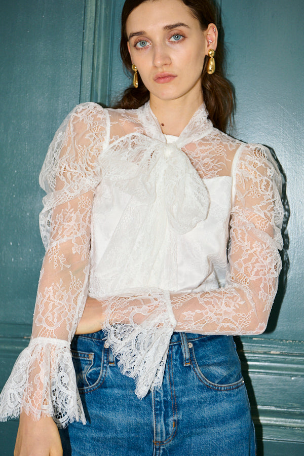 Pre-order<br>Cassia Lace Bow Blouce <br>-White-