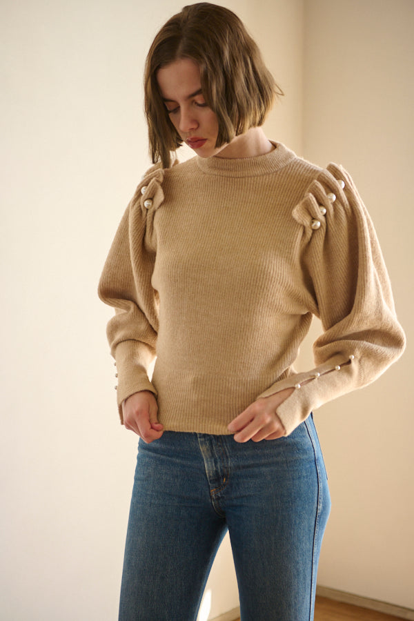 Pearl Crew neck Slash-sleeve sweater <br>  -L.BEG-