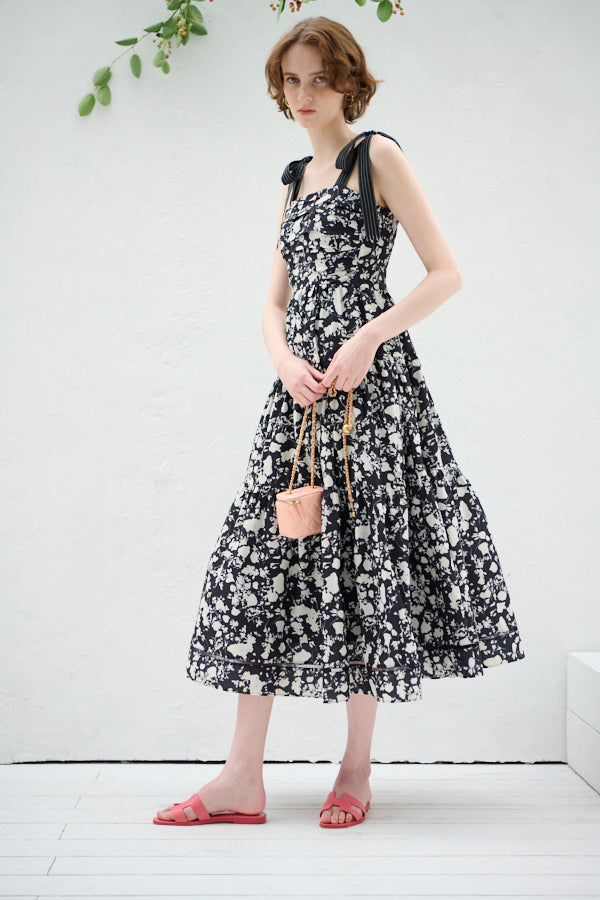 Pre-order Sandra Floral-print long dress <br> -BLK x off pt-