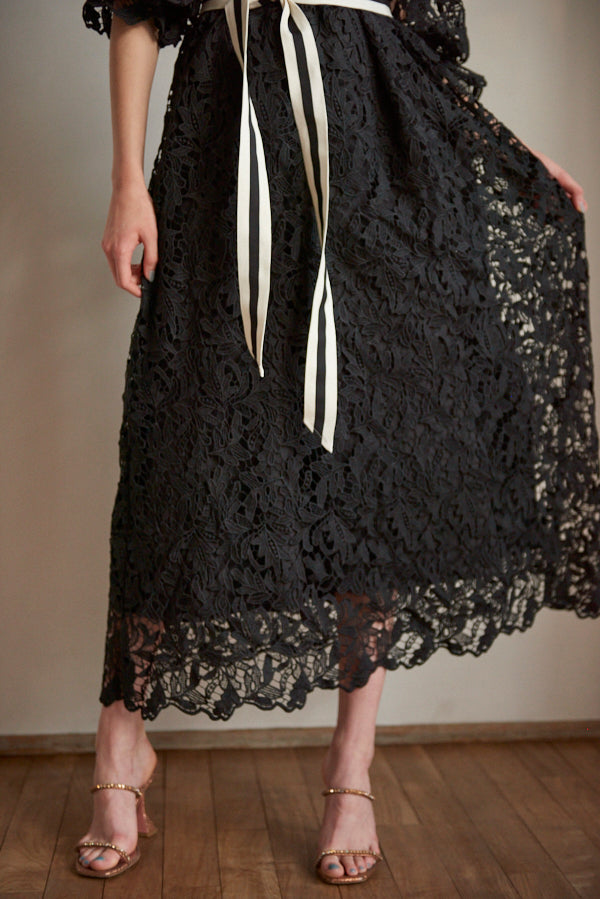 Sunset Lace Dress <br> -BLK-